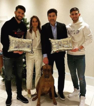 Maurizio Pochettino with his Family.